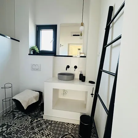 Zagi Appartement *