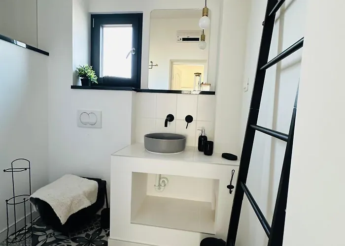 Zagi Appartement *